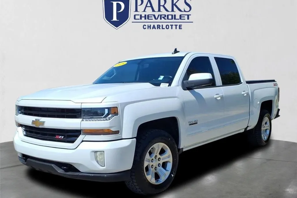 2018 Chevrolet Silverado 1500 LT photo 1