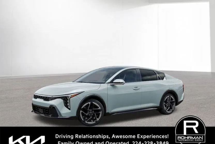 2025 Kia K4 GT-Line photo 1