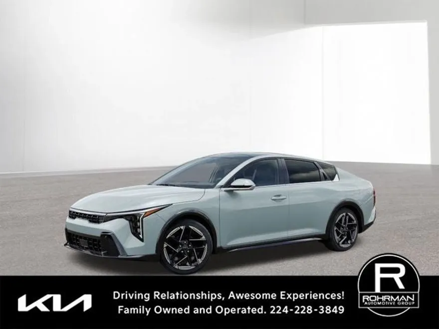 2025 Kia K4 GT-Line photo 1
