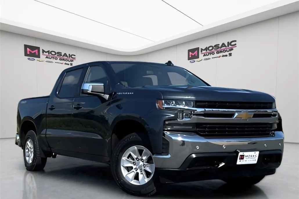 2018 Chevrolet Silverado 1500 LT photo 1