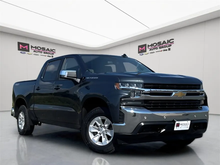 2018 Chevrolet Silverado 1500 LT photo 1