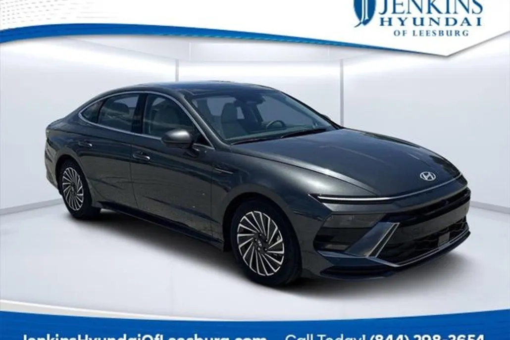 2025 Hyundai Sonata Hybrid Limited photo 1