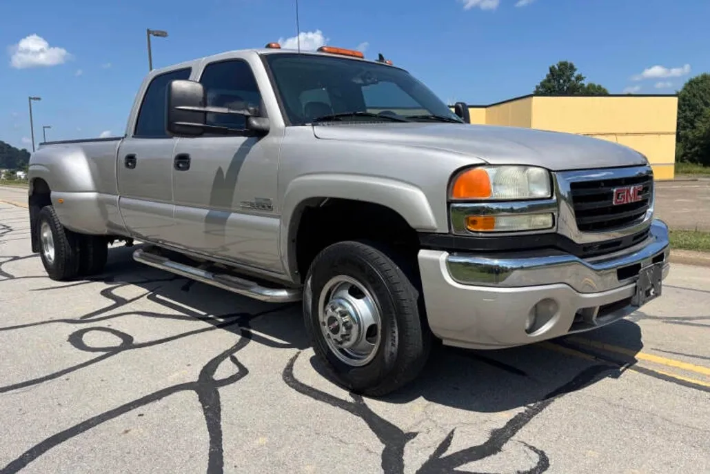 2007 Gmc Sierra 3500 SLT photo 1