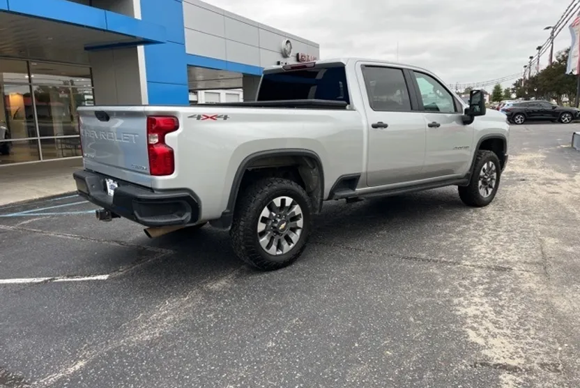 2022 Chevrolet Silverado 2500HD Custom photo 1