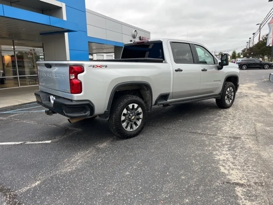 2022 Chevrolet Silverado 2500HD Custom photo 1
