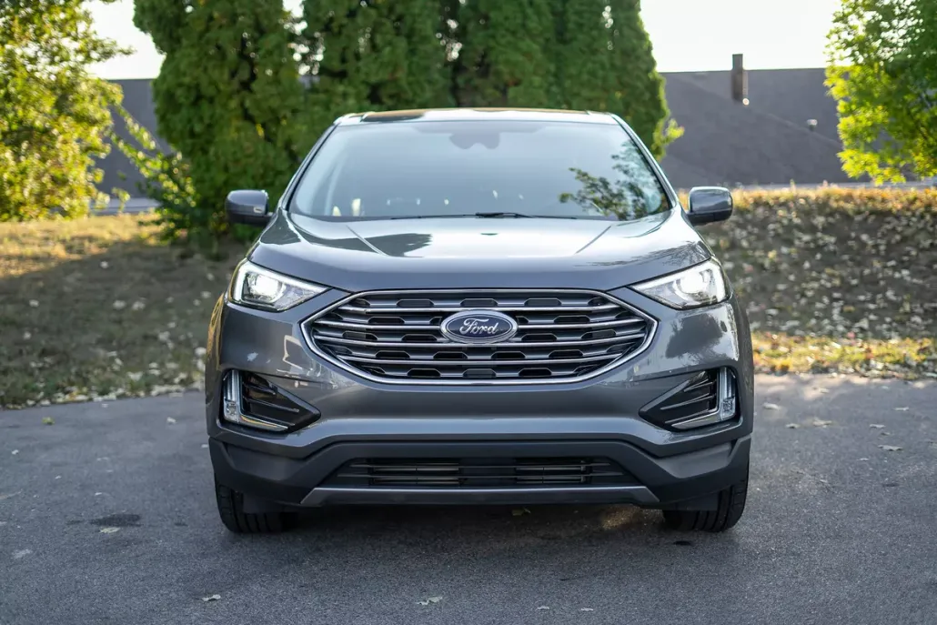 2022 Ford Edge SEL photo 1