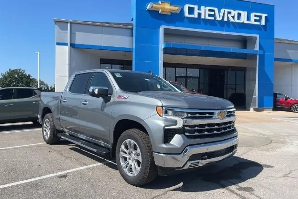 2026 Chevrolet Silverado 1500 LTZ photo 1
