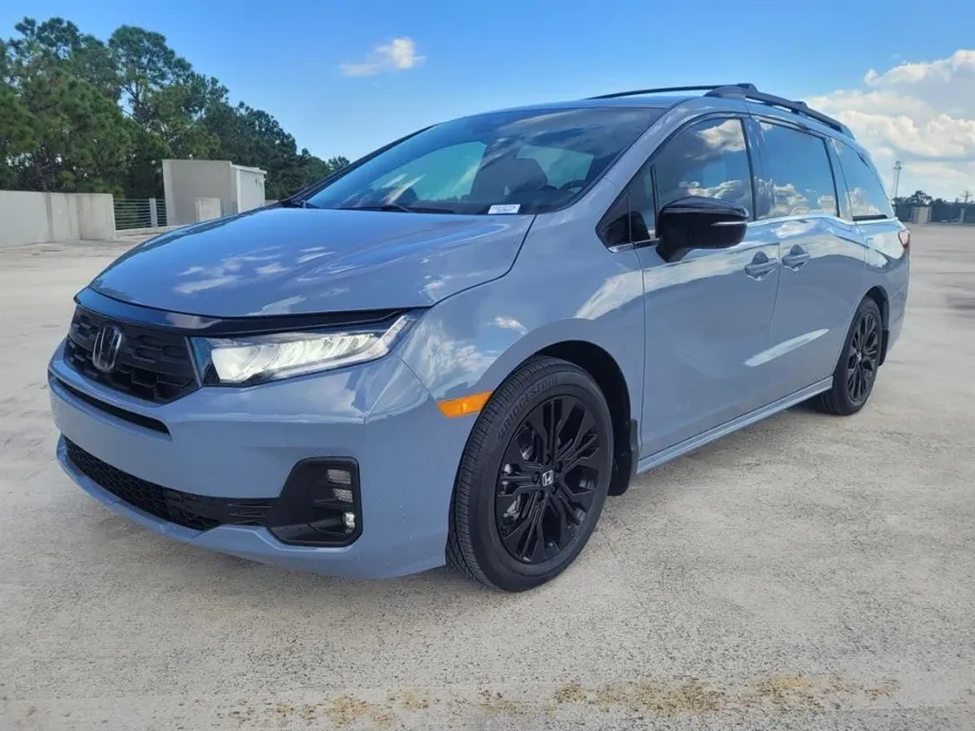 2026 Honda Odyssey photo 1