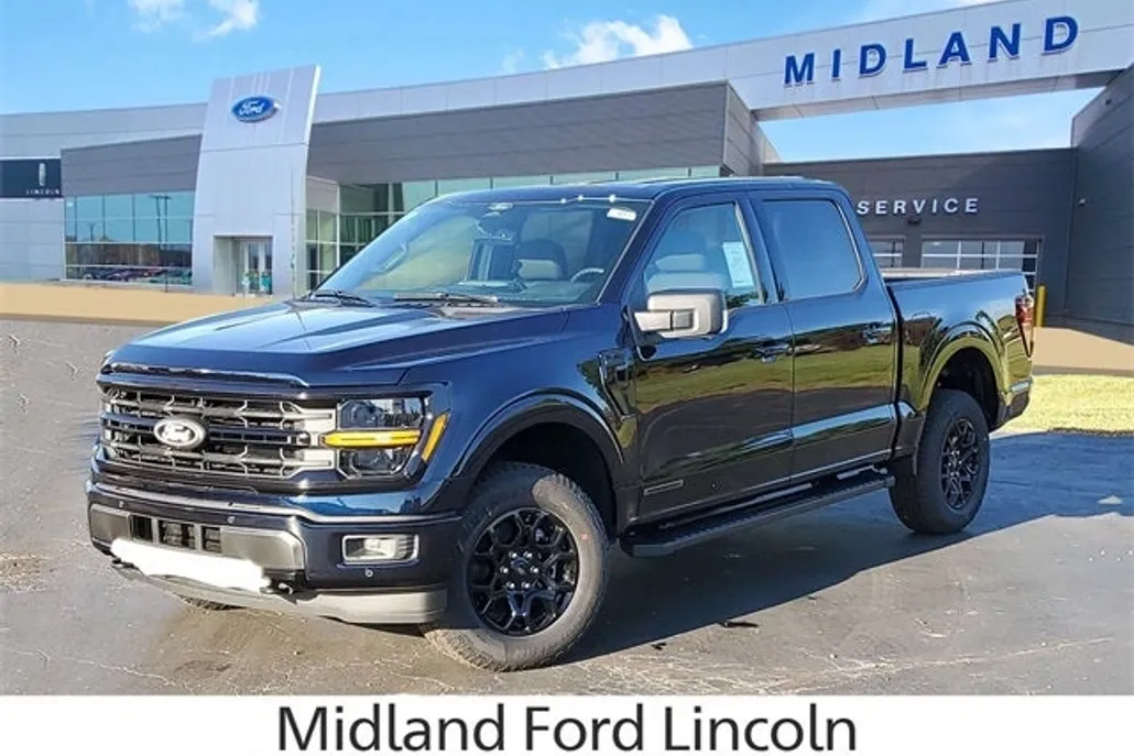 2025 Ford F-150 XLT photo 1