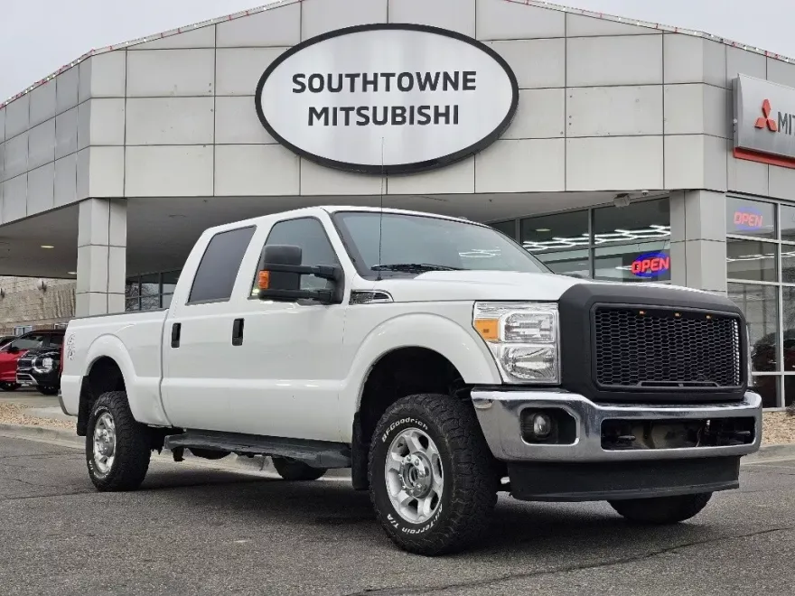 2016 Ford F-350 XLT photo 1