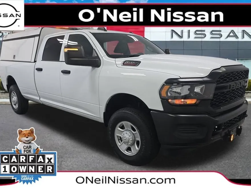 2023 Ram 3500 Tradesman photo 1
