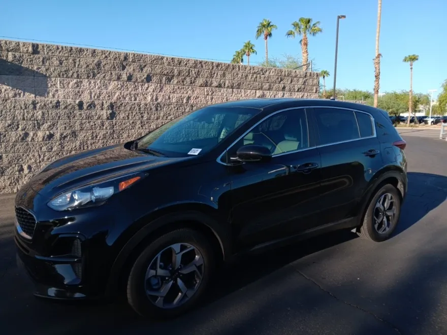 2022 Kia Sportage LX photo 1