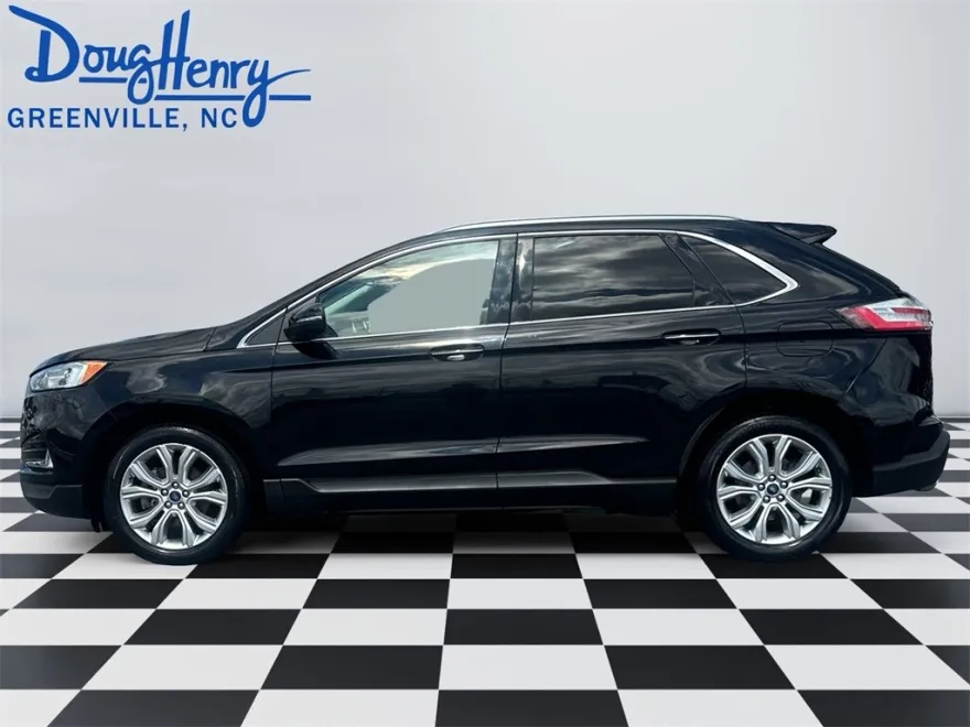 2020 Ford Edge Titanium photo 1