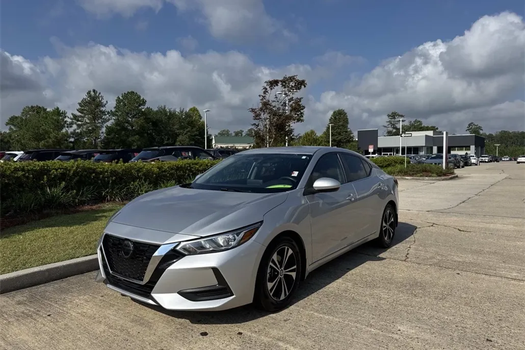 2021 Nissan Sentra SV photo 1