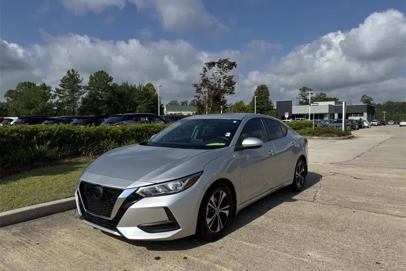 2021 Nissan Sentra SV photo 1