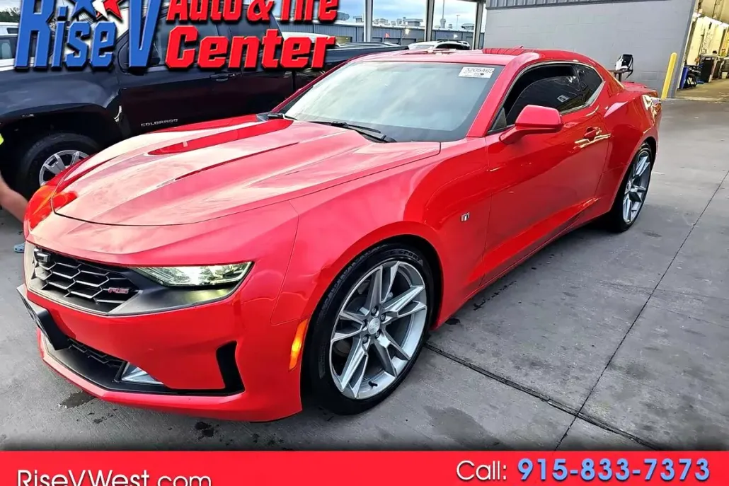 2022 Chevrolet Camaro 1LT Coupe photo 1