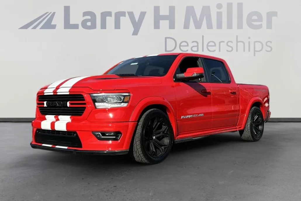 2024 Ram 1500 Laramie photo 1