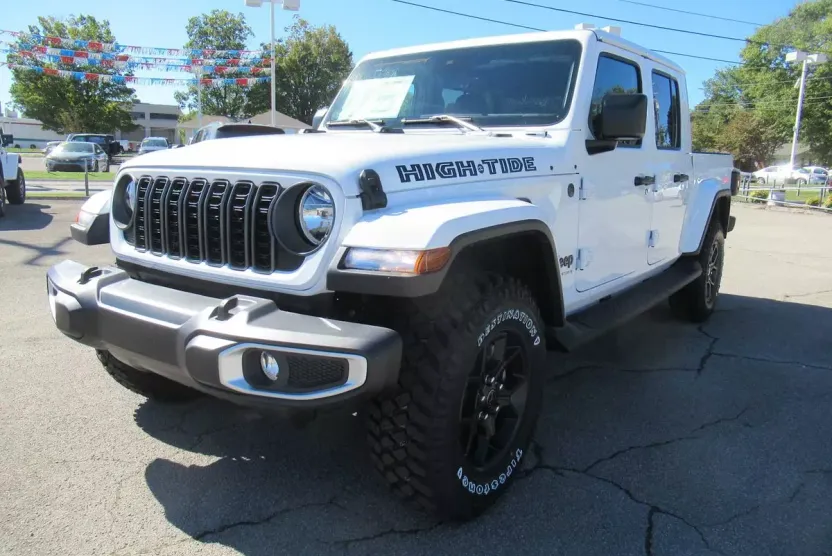 2025 Jeep Gladiator Sport photo 1