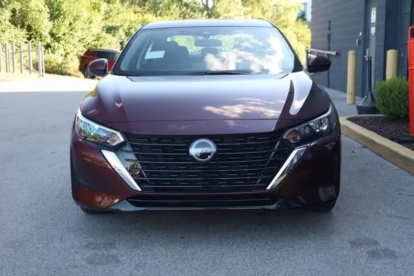 2025 Nissan Sentra SV photo 1