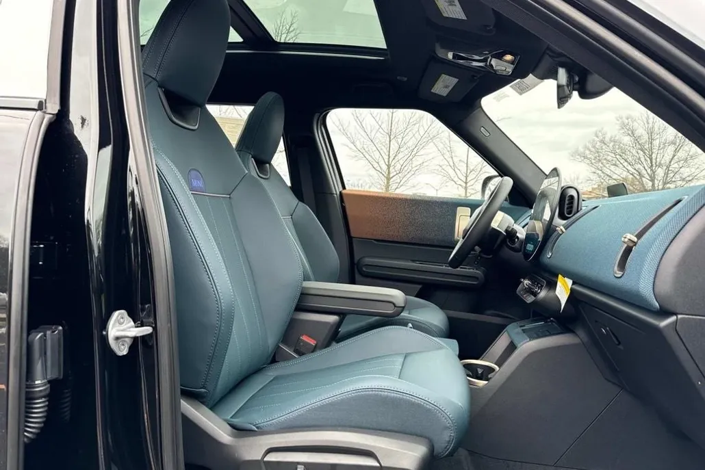 2025 Mini Countryman ALL4 Signature photo 1