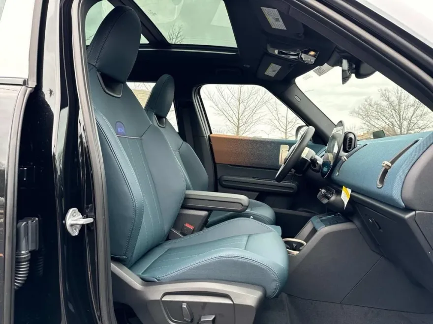2025 Mini Countryman ALL4 Signature photo 1