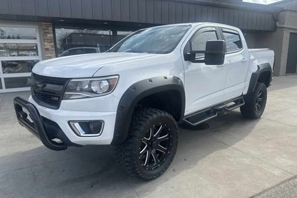2017 Chevrolet Colorado Z71 photo 1