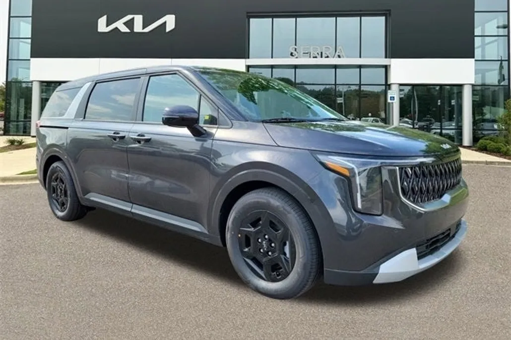 2025 Kia Carnival LXS photo 1