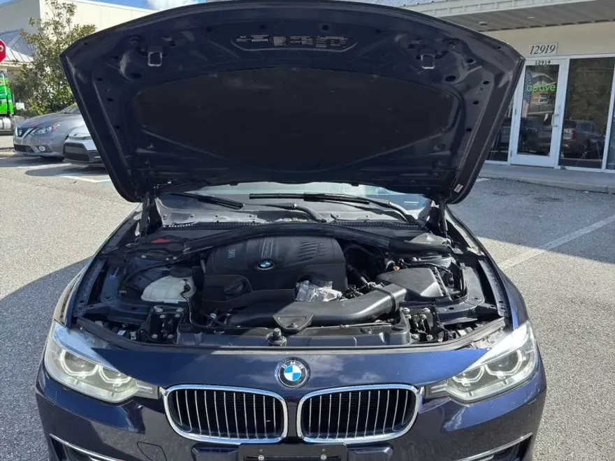 2012 Bmw 335i Sedan photo 1