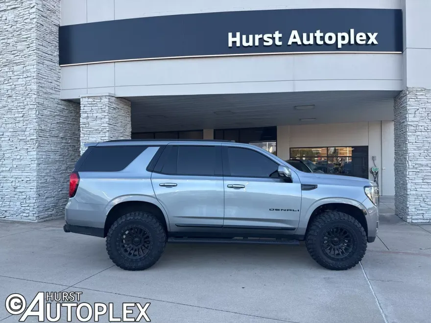 2023 Gmc Yukon Denali photo 1