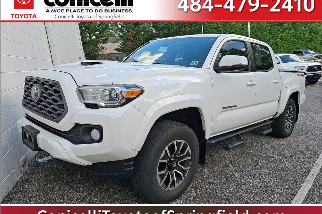 2023 Toyota Tacoma TRD Sport 4x4 photo 1