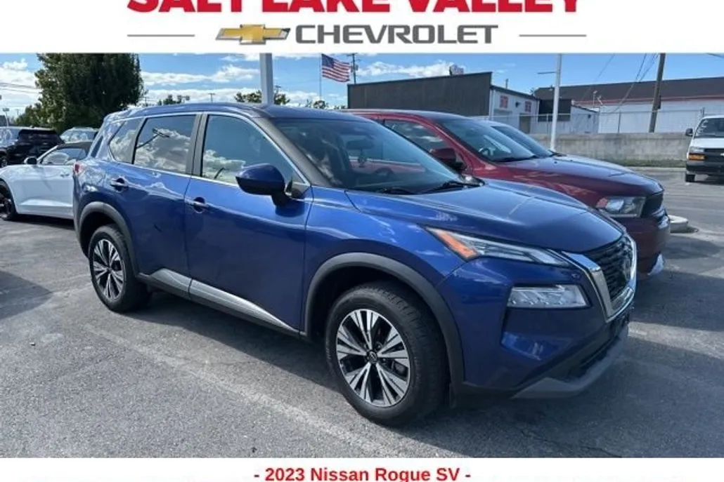 2023 Nissan Rogue SV photo 1