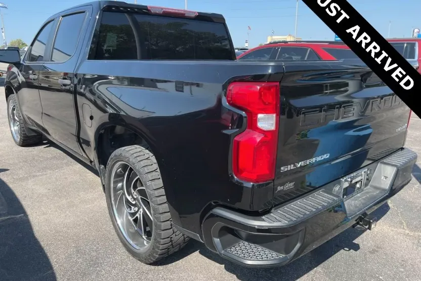 2021 Chevrolet Silverado 1500 Custom photo 1