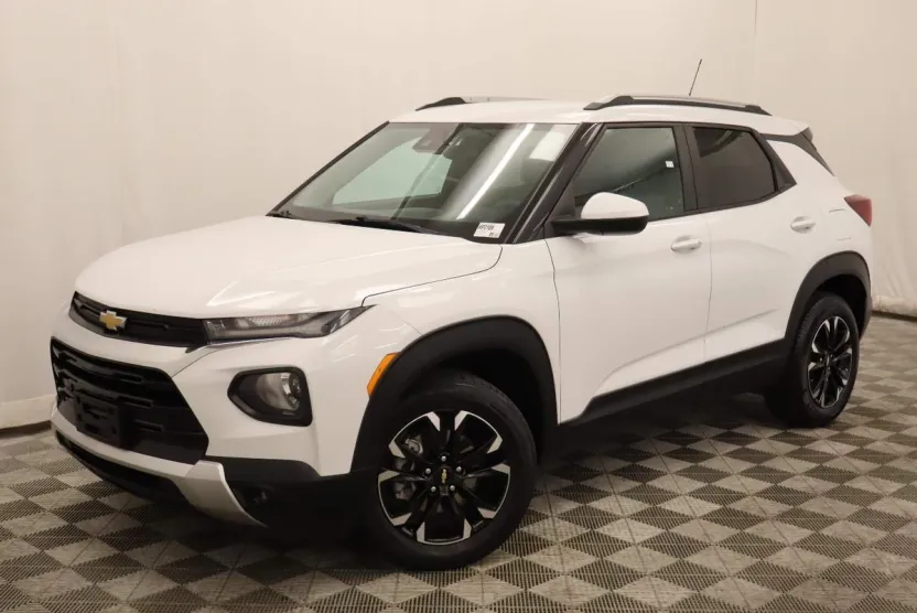 2021 Chevrolet Trailblazer LT photo 1