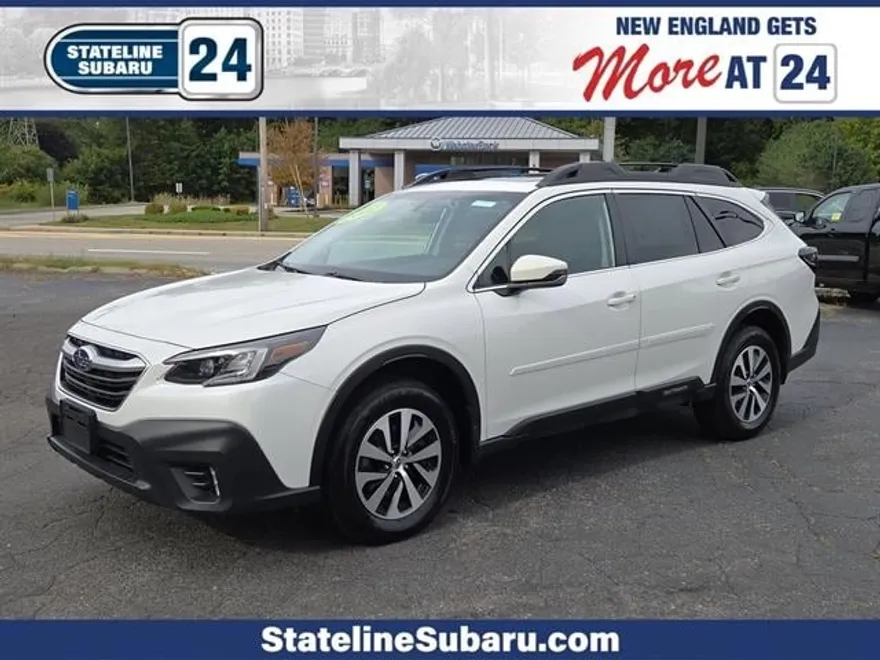 2022 Subaru Outback Premium photo 1