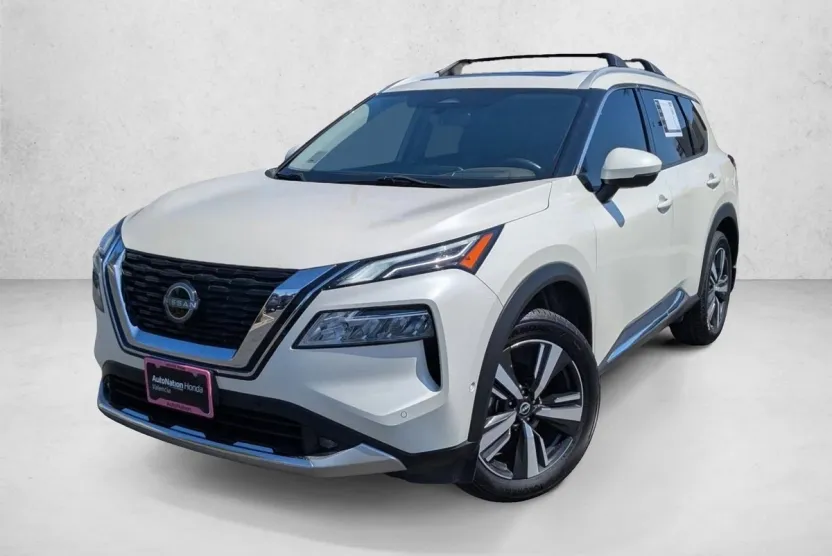 2022 Nissan Rogue Platinum photo 1