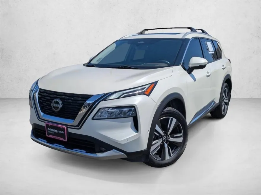 2022 Nissan Rogue Platinum photo 1