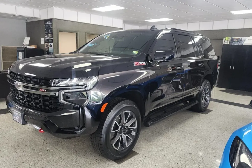2021 Chevrolet Tahoe Z71 photo 1