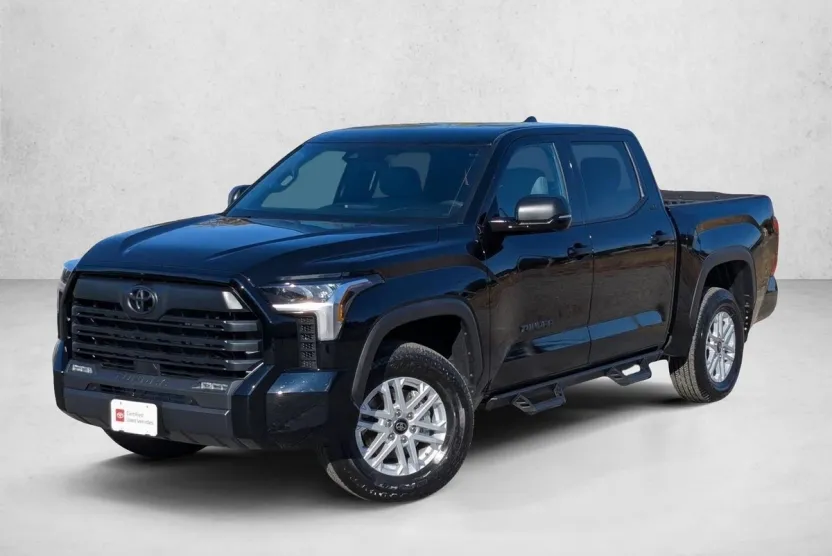 2026 Toyota Tundra SR5 CrewMax photo 1