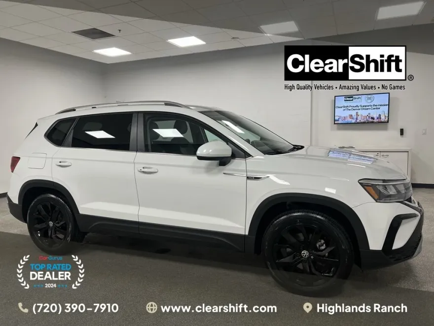 2022 Volkswagen Taos SE photo 1