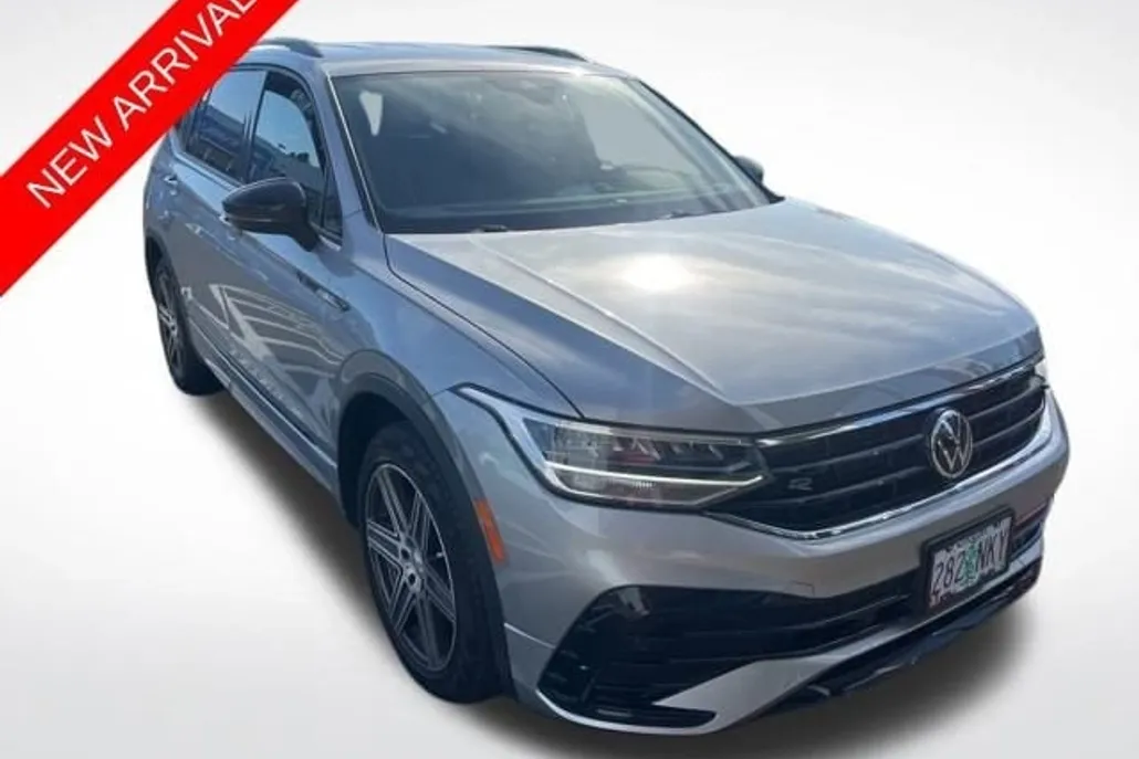 2022 Volkswagen Tiguan SE R-Line Black photo 1