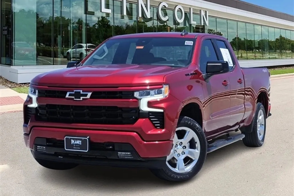 2023 Chevrolet Silverado 1500 RST photo 1