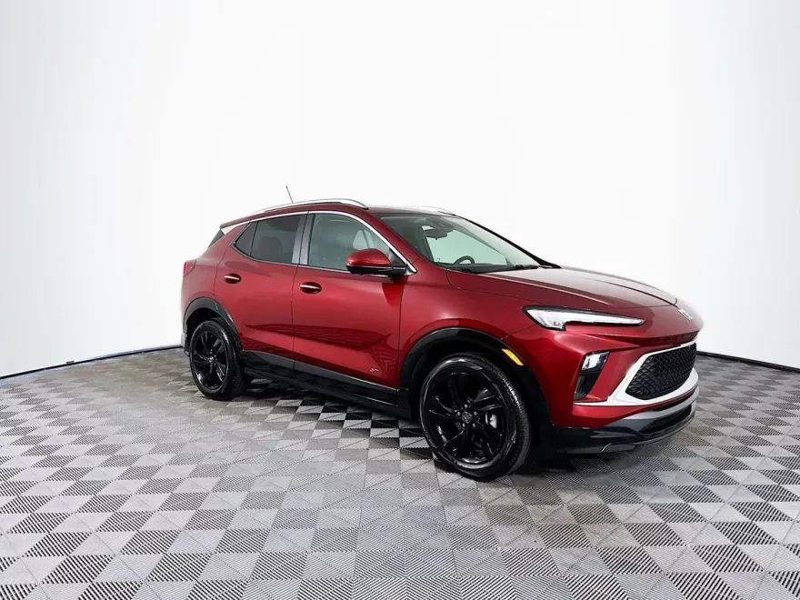 2025 Buick Encore GX Sport Touring photo 1