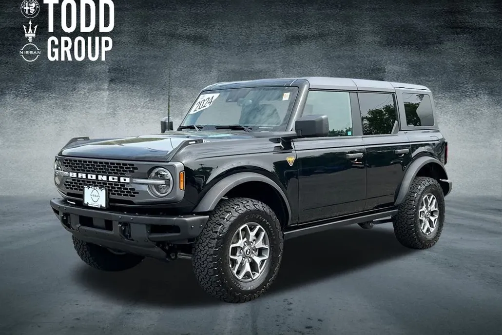 2024 Ford Bronco Badlands photo 1
