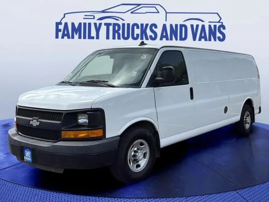 2020 Chevrolet Express Cargo 2500 photo 1