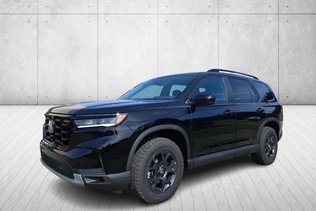 2025 Honda Pilot TrailSport photo 1