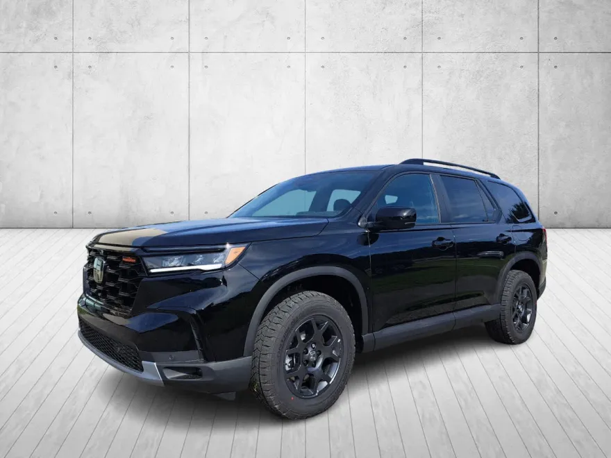2025 Honda Pilot TrailSport photo 1