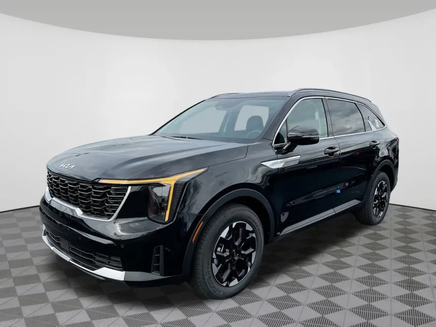 2025 Kia Sorento S photo 1