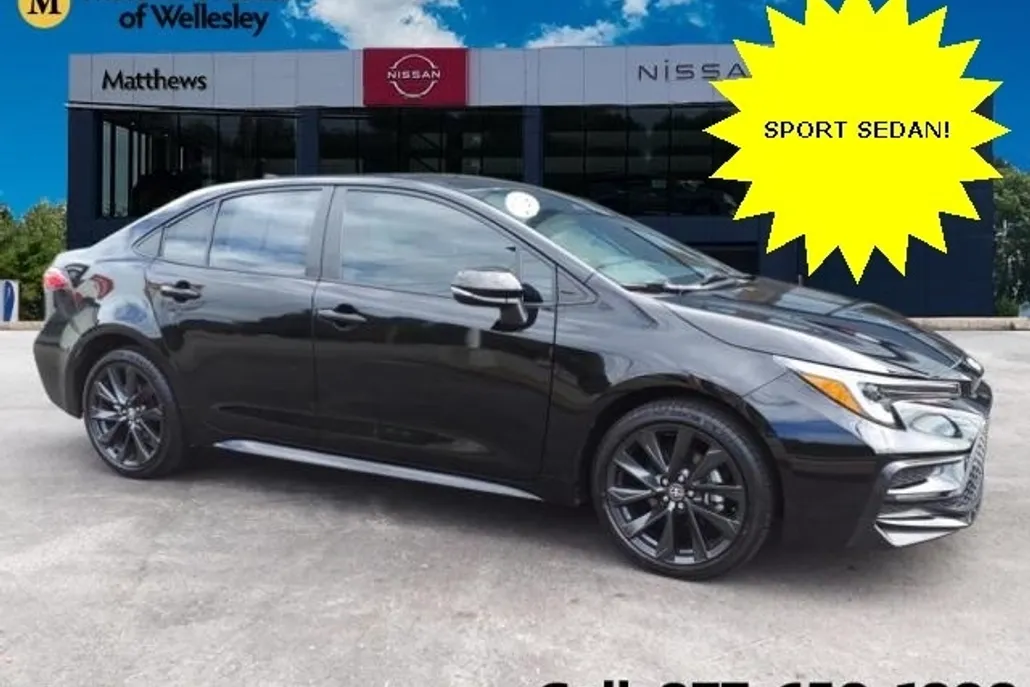 2024 Toyota Corolla SE photo 1