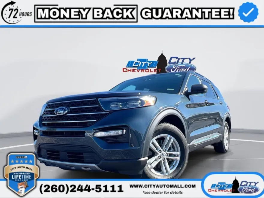 2023 Ford Explorer XLT photo 1