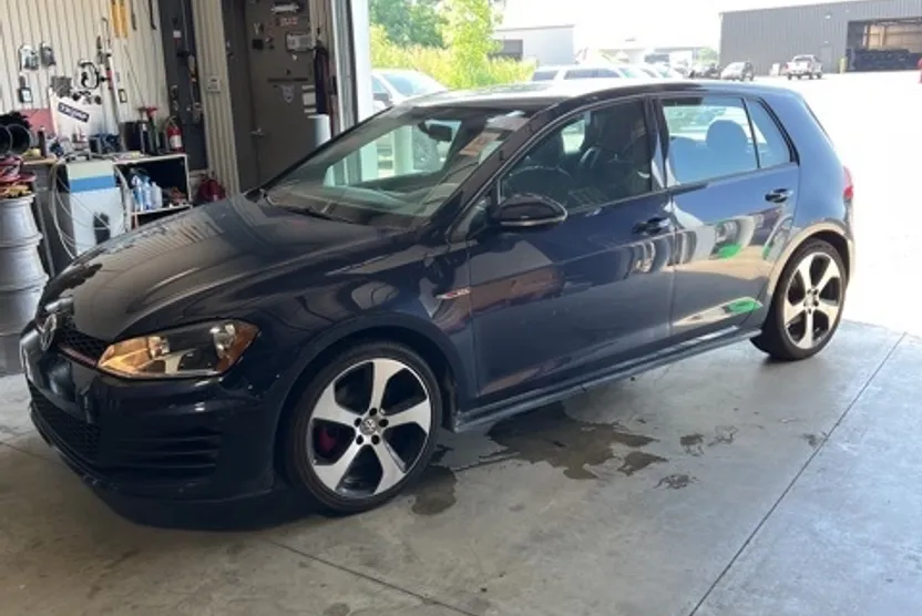 2016 Volkswagen Golf GTI S photo 1